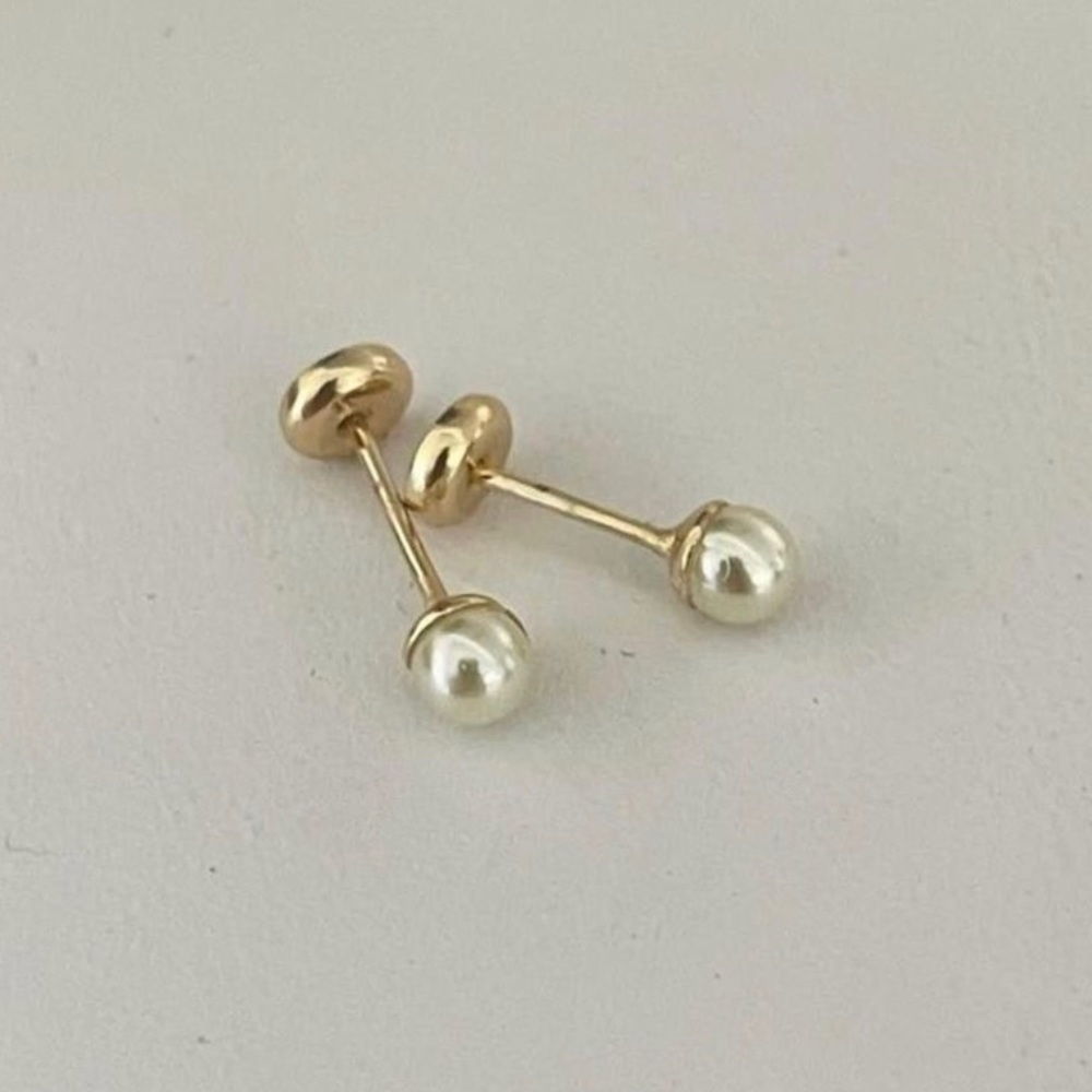 18k Gold Filled Kids Pearl Stud Earrings 4.1MM ✨